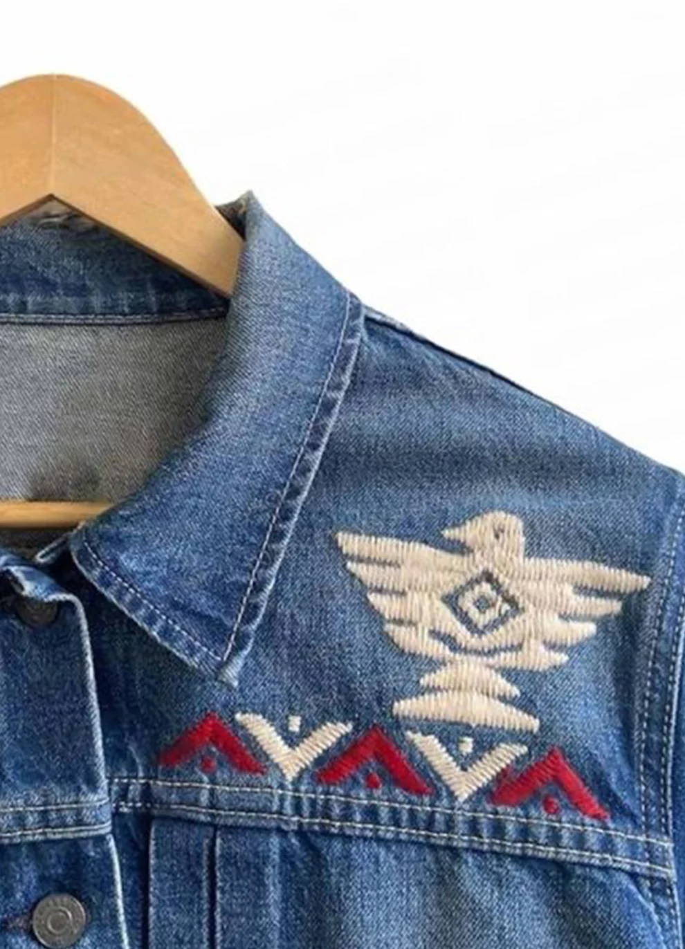 Yellowstone Monica Dutton Denim Jacket – Iconic Celebrity Style Inspired by Yellowstone S05